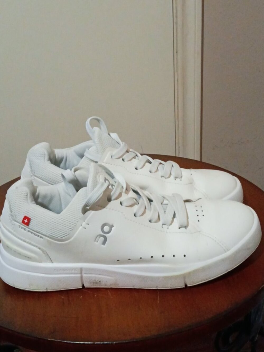 On Cloud The Roger Advantage 2 Women's Size 6 Casual Shoes White 3WD10652351